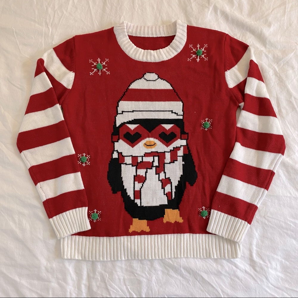 Cool Penguin Red Christmas Sweater Size M